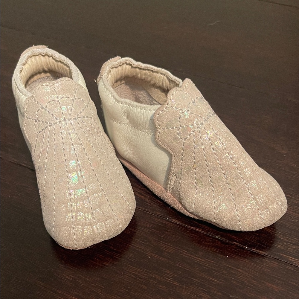 Sparkly Cream Baby Mermaid Robeez shoes